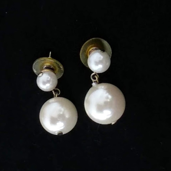 Vintage Pearl Earring Bundle - Picture 2 of 7